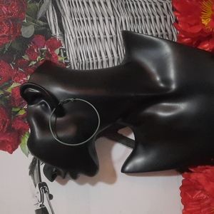 2 pairs Green Hoop Earrings